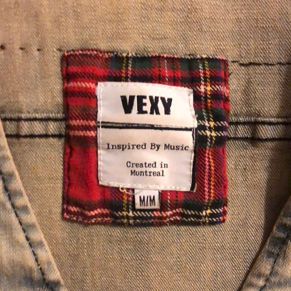 Vexy distressed denim vest - Picture 2 of 11